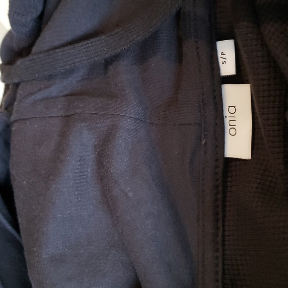 onia Waffle knit half button hoodie.  Black.  NWT.  hood is knit lined. - Picture 5 of 10